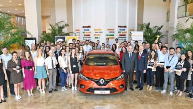Genç mühendislere  Oyak Renault destek