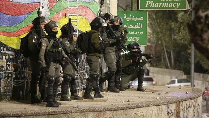 İsrail güçleri Batı Şeria&#039;da 19 Filistinliyi gözaltına aldı