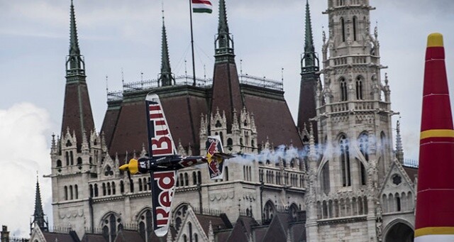 Red Bull Air Race’te heyecan dorukta: &#039;son iki yarış&#039;