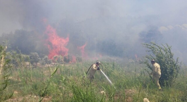 Silifke&#039;de orman yangını! Ekipler müdahale ediyor