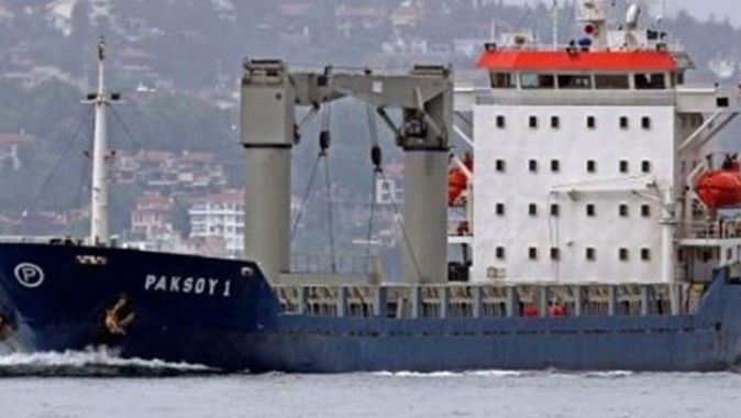 Türk gemisine saldıran korsanlar 10 denizciyi rehin aldı