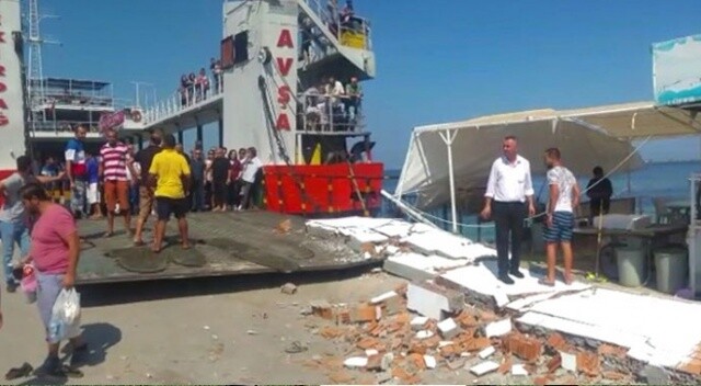 Balıkesir&#039;de feribot iskeleye çarptı: 7 yaralı