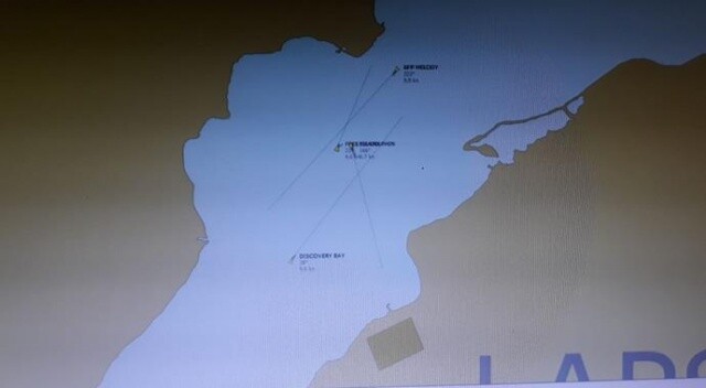 Çanakkale Boğazı&#039;nda iki gemi çatıştı