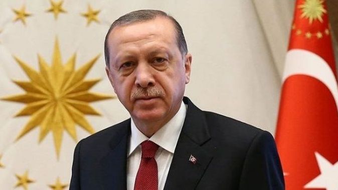 Cumhurbaşkanı Erdoğan&#039;dan dünya şampiyonu güreşçiye tebrik