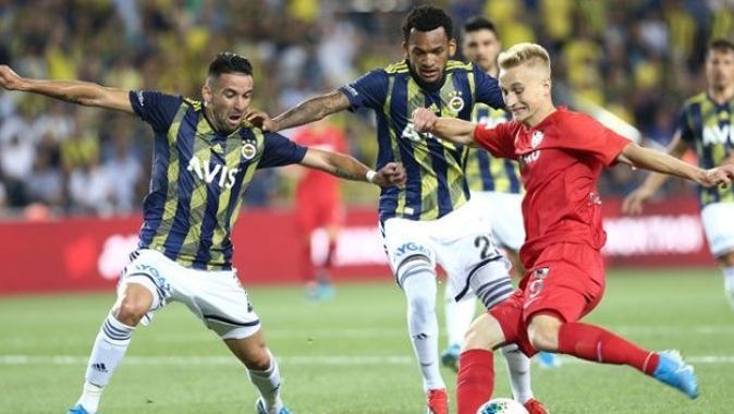 Fenerbahçe evinde rahat kazandı (Fenerbahçe 5-0 Gazişehir Gaziantep)