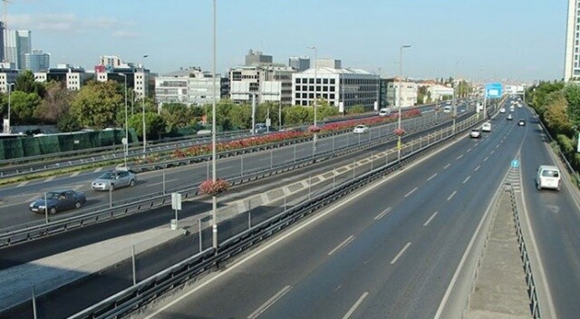 İstanbul&#039;da trafik yoğunluğu yüzde 8&#039;e düştü