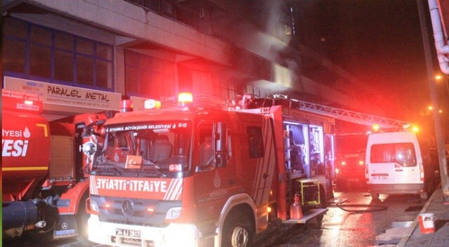 Küçükçekmece&#039;de Marmara Sanayi Sitesi&#039;nde yangın