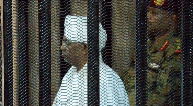 Sudan&#039;ın devrik lideri Beşir 2. kez hakim karşısında