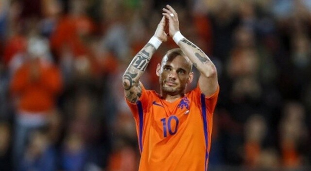 Wesley Sneijder, futbolu bıraktığını açıkladı