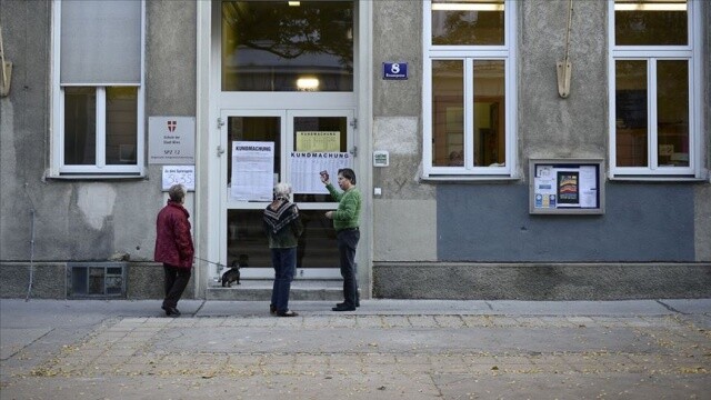 Avusturya&#039;da pazar günü erken genel seçim: 27 Türk kökenli milletvekili adayı yarışıyor