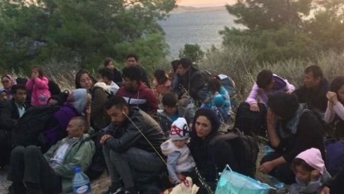 Ayvalık&#039;ta 48 göçmen 3 organizatör yakalandı