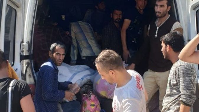 Balıkesir’de 125 kaçak göçmen yakalandı
