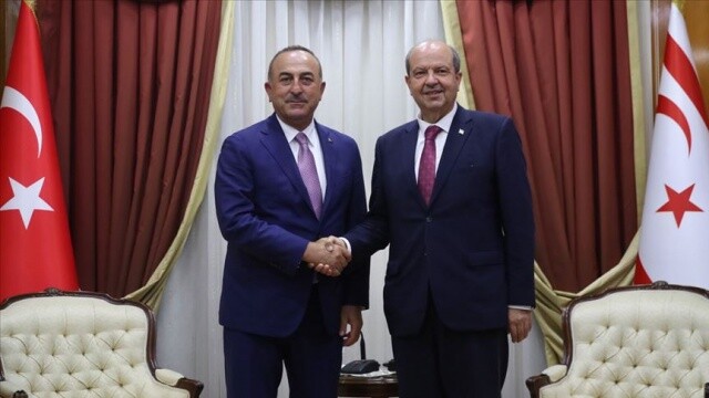 Çavuşoğlu KKTC Başbakanı Tatar ile görüştü
