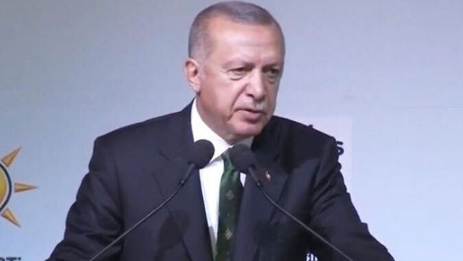 Cumhurbaşkanı Erdoğan: Faizler perşembe günü daha da düşecek