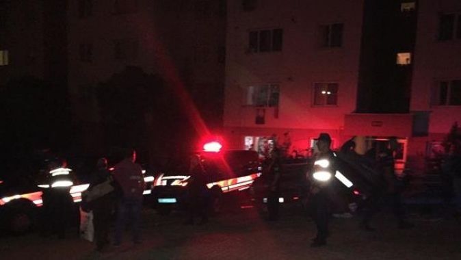İzmir&#039;de silahlı kavga: 3 yaralı