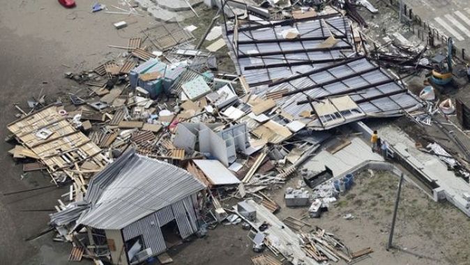 Japonya&#039;yı tayfun vurdu! 930 bin ev elektriksiz kaldı