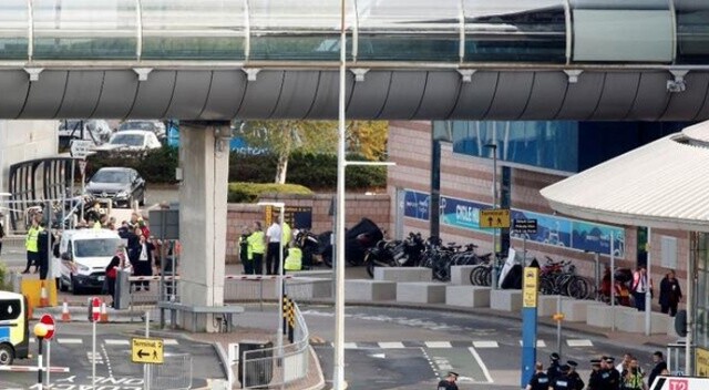 Manchester Havalimanı&#039;nda bomba alarmı!