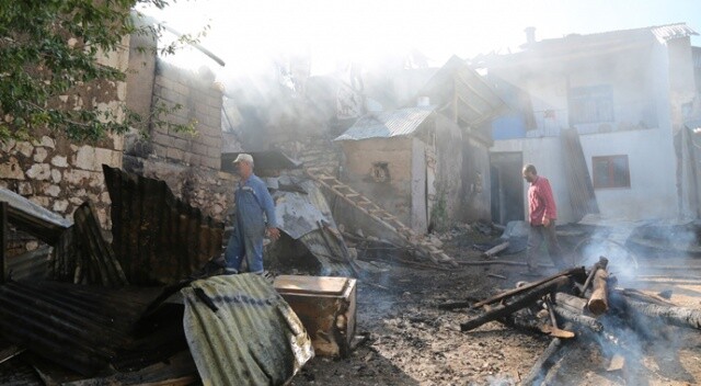 Tunceli’de ev yangını 2&#039;si kullanılamaz hale geldi, 1&#039;inde hasar oluştu