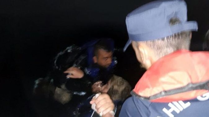Bodrum’da düzensiz göçmenleri taşıyan bot battı: 3 kayıp