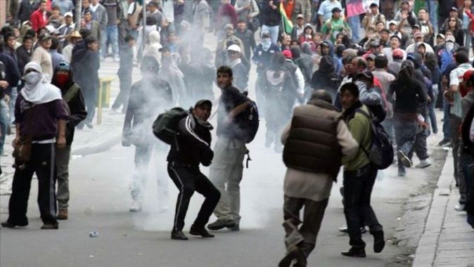Bolivya&#039;daki gösteri ve şiddet olaylarında 2 ölü