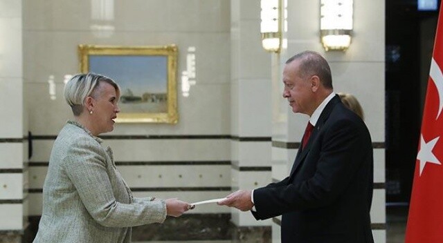Büyükelçilerden Cumhurbaşkanı Erdoğan&#039;a güven mektubu