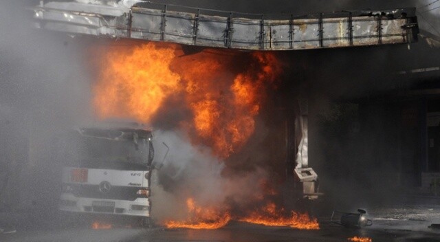 Cizre’de yakıt istasyonu yandı, vatandaşlar büyük bir korku yaşadı