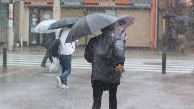 Japonya&#039;yı tayfun vurdu! Kurtarma çalışmaları sürüyor