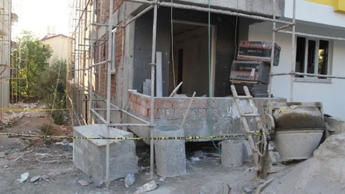 Konya’da inşaatın 4. katından düşen işçi yaralandı