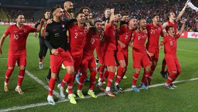 Türkiye FIFA dünya sıralamasında 32. sıraya yükseldi