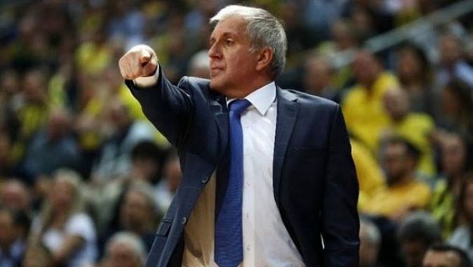 Fenerbahçeli taraftarlar, Zeljko Obradovic konusunda ikiye bölündü