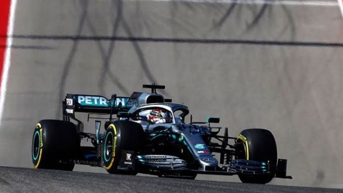 Formula 1&#039;de Hamilton şampiyonluğu garantiledi