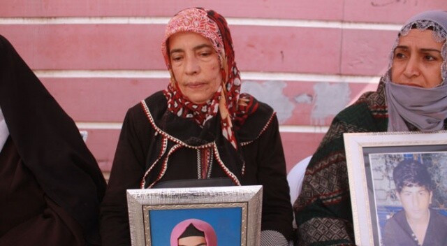 HDP önündeki ailelerin evlat nöbeti 71&#039;inci günde