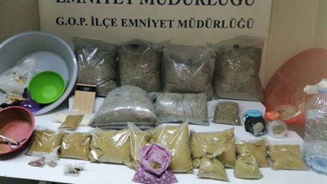 İstanbul polisinden uyuşturucu operasyonu: 22 kilo bonzai ele geçirildi