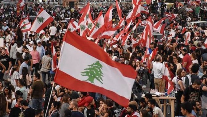 Lübnan&#039;da Safadi başbakan adaylığından çekildiğini açıkladı