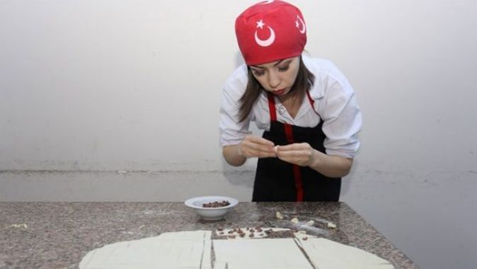 Yabancı gelin, Türk mutfağını öğreniyor