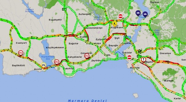 Yola çıkacak olanlar dikkat! İstanbul&#039;da trafik yoğunluğu yaşanıyor