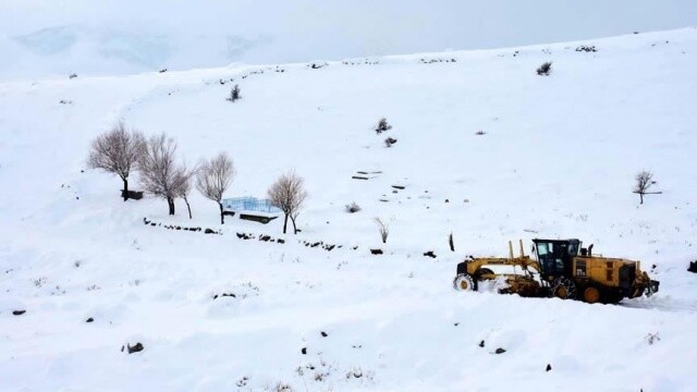 Doğu Anadolu&#039;da 280 köy ve mahalle yolu ulaşıma kapandı