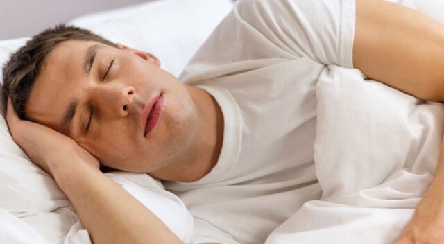 Dokuz saatten fazla uyku felç riskini artırıyor