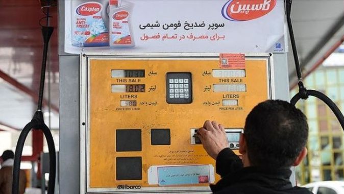 İran&#039;da zamdan sonra benzin tüketimi yüzde 22 düştü