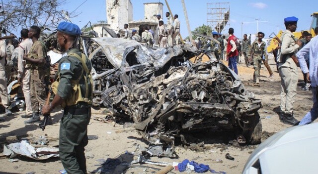 Somali&#039;de kamyonlu terör: 90 ölü