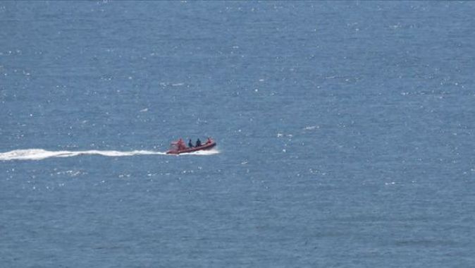 Yunanistan&#039;a kaçarken tekneleri batan 3 FETÖ şüphelisi ile 2 çocuk kurtarıldı