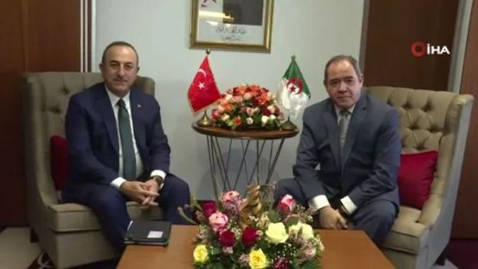 Bakan Çavuşoğlu Cezayirli mevkidaşıyla görüştü