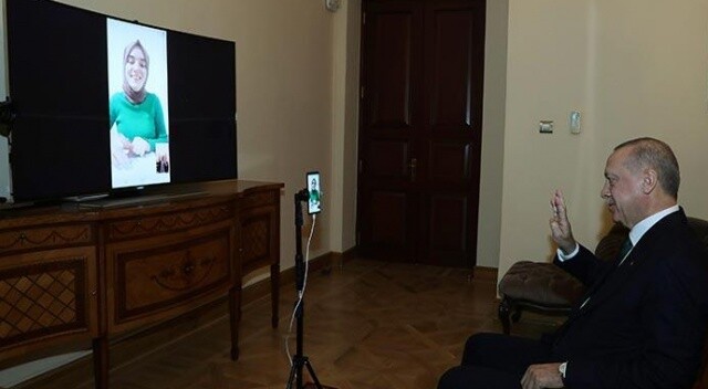 Cumhurbaşkanı Erdoğan, bilgi yarışmasına katılan Ümmü Gülsüm ile görüştü