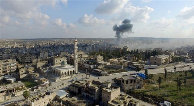 Esad rejimi, İdlib&#039;in en büyük ilçesinin merkezini kuşattı