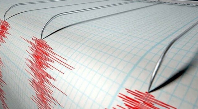 İran&#039;da 5.4 büyüklüğünde deprem