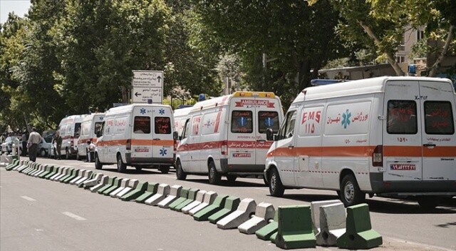 İran&#039;da otobüs kazası: 20 ölü, 23 yaralı