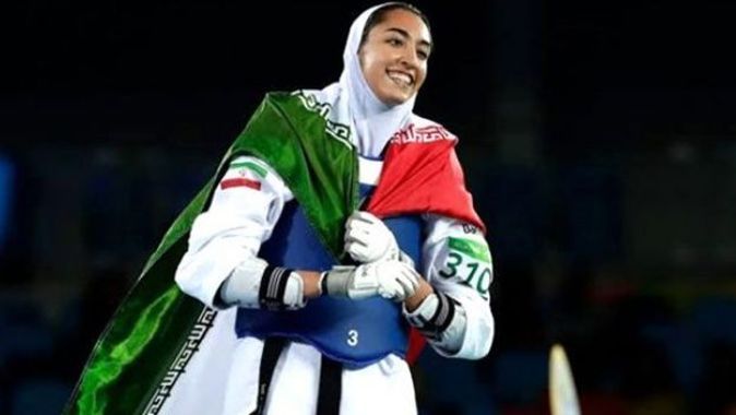 İran&#039;ın olimpiyatlarda madalya kazanan tek kadın sporcusu ülkesini terk etti