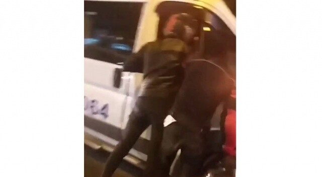 İstanbul’da gergin anlar! Öfkeli motosiklet sürücülerinin kavgaları kameralara yansıdı
