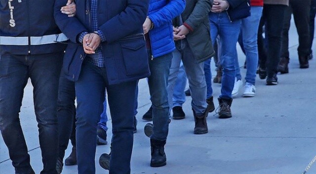 İzmir merkezli FETÖ operasyonunda 176 askere yakalama kararı