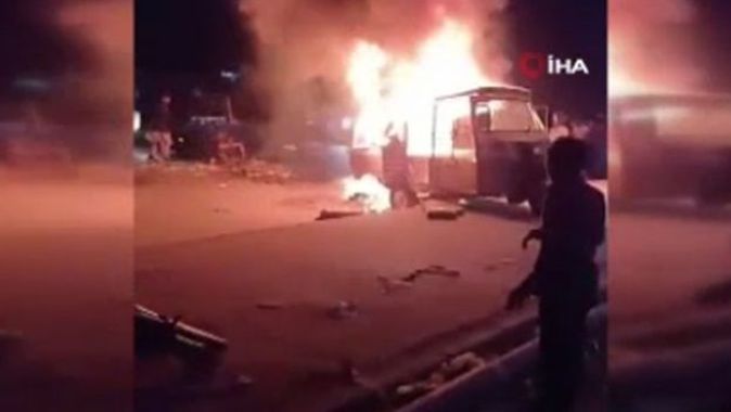 Pakistan’da minibüs yangını: 6 ölü, 5 yaralı